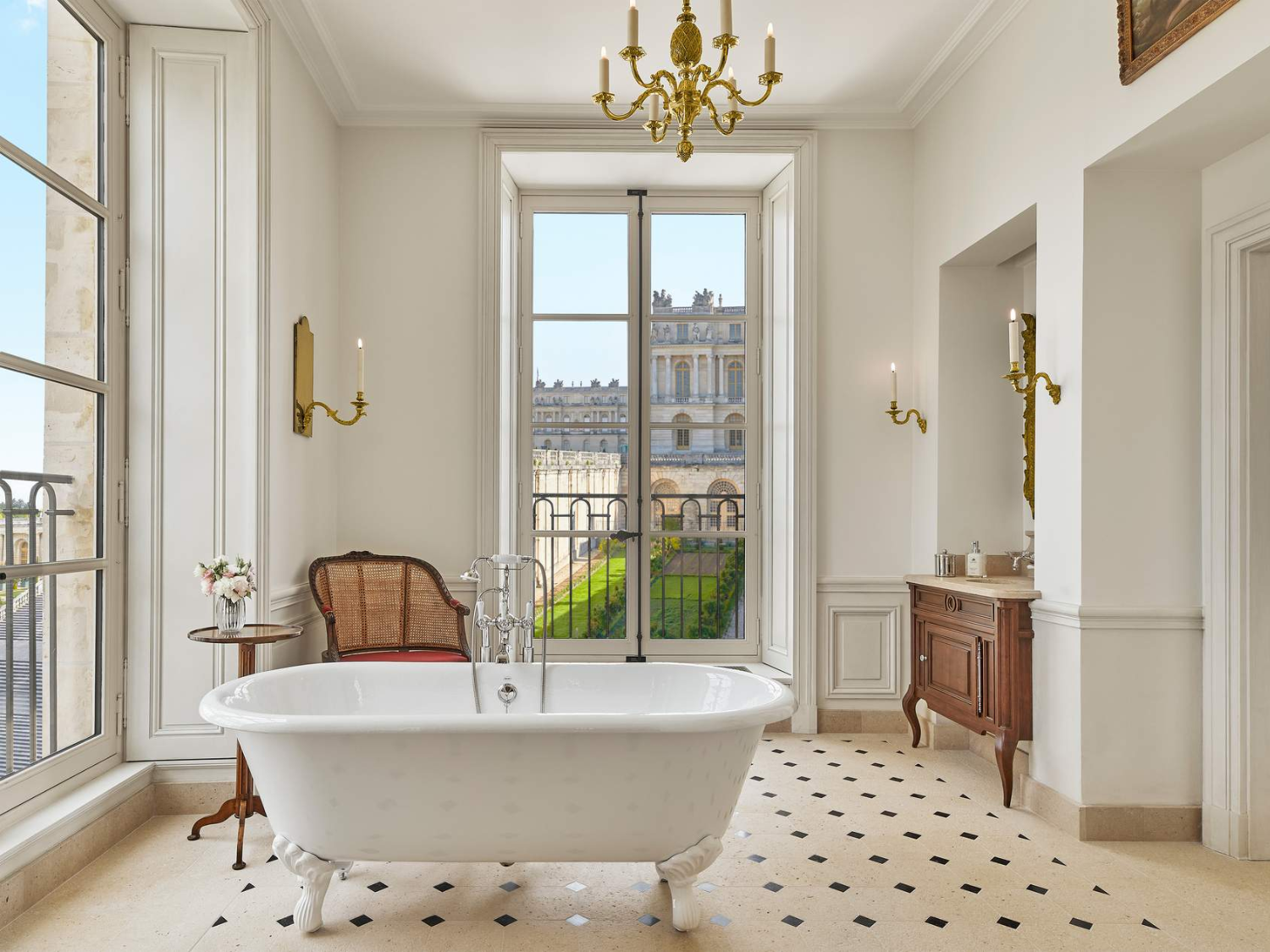 parisian bathroom