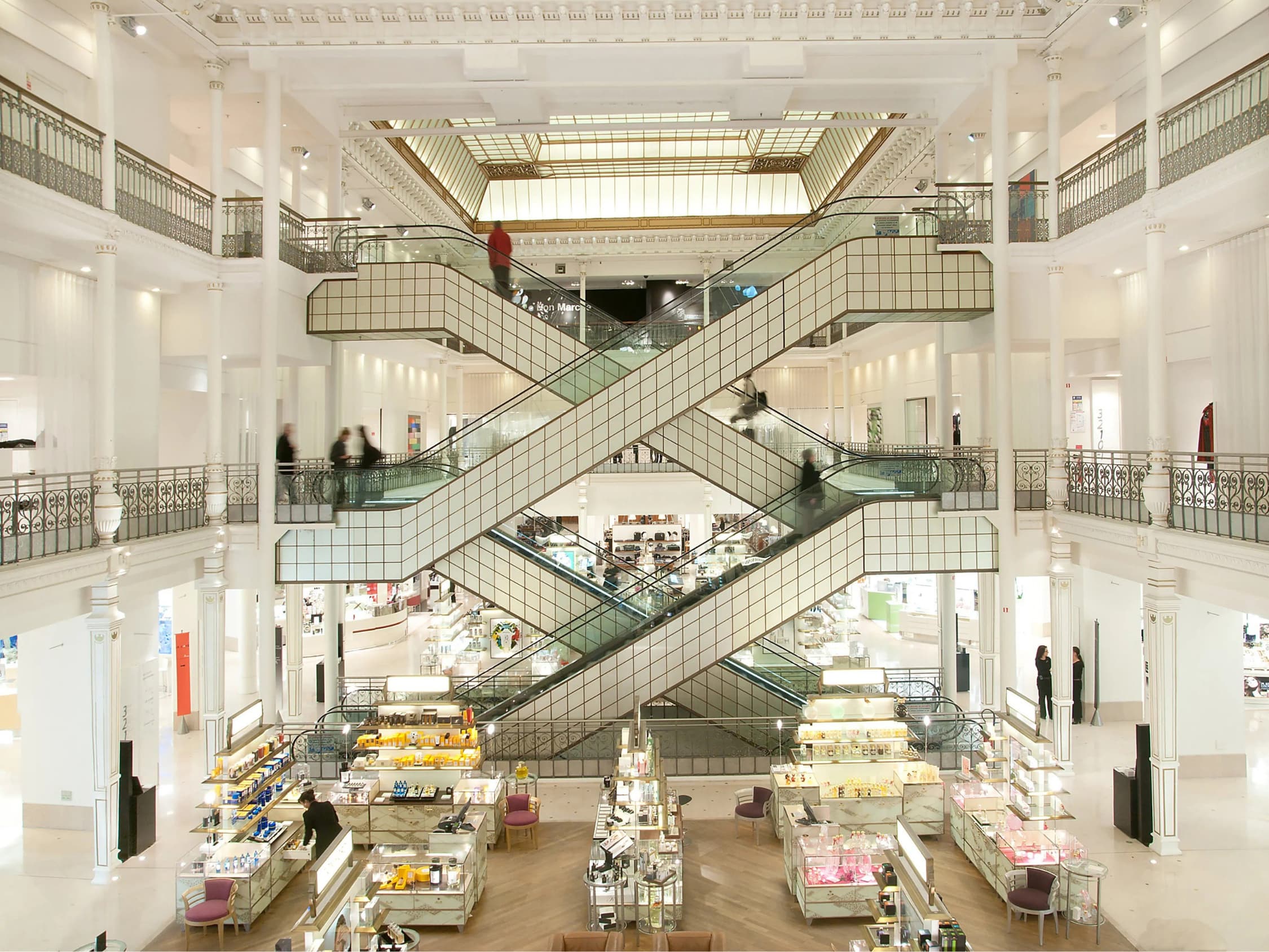 cosmetic stores in paris