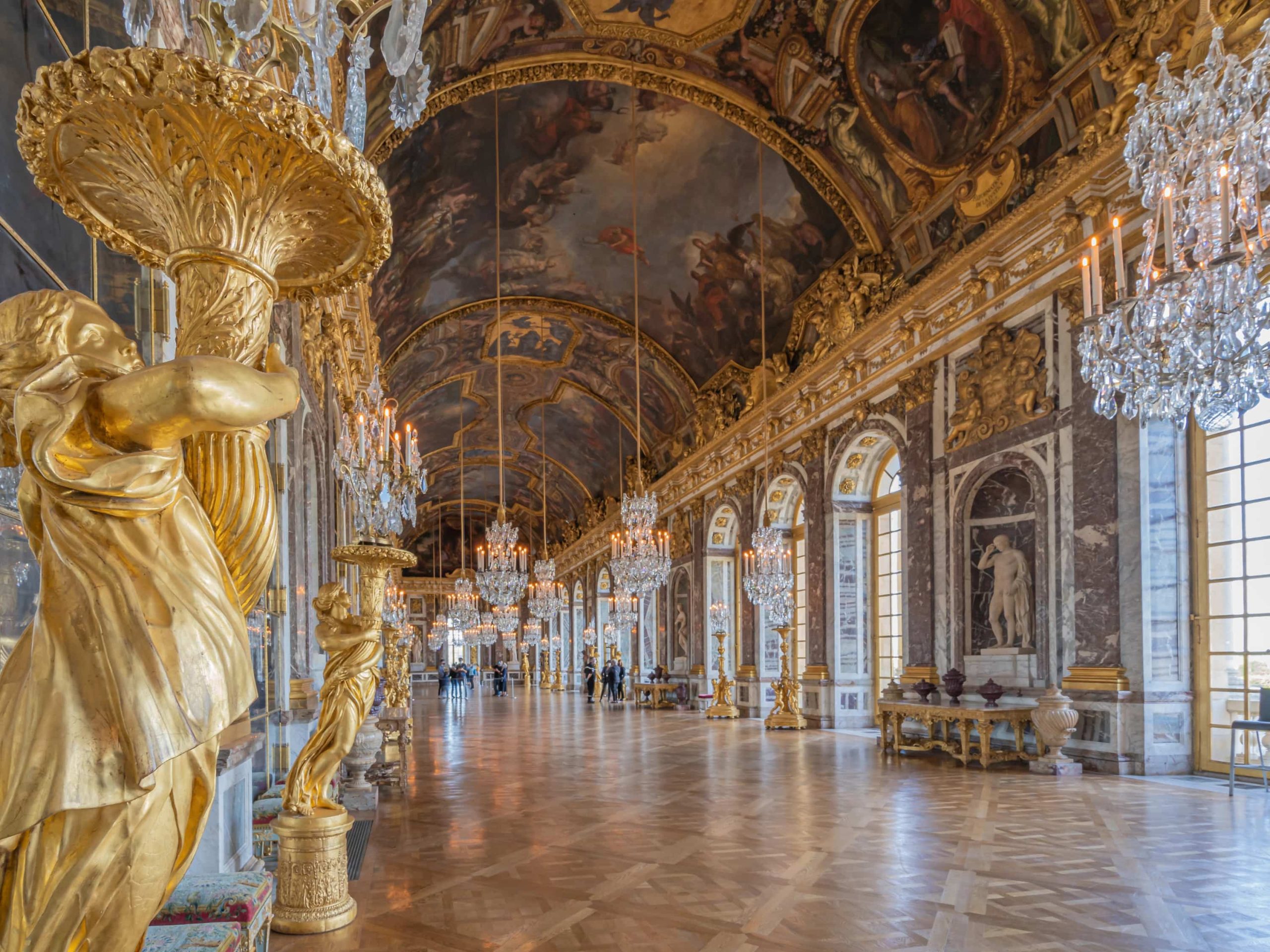 best time to visit paris